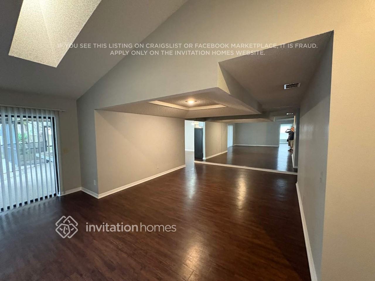 3223 Pine Club Dr - Photo 3 of 17
