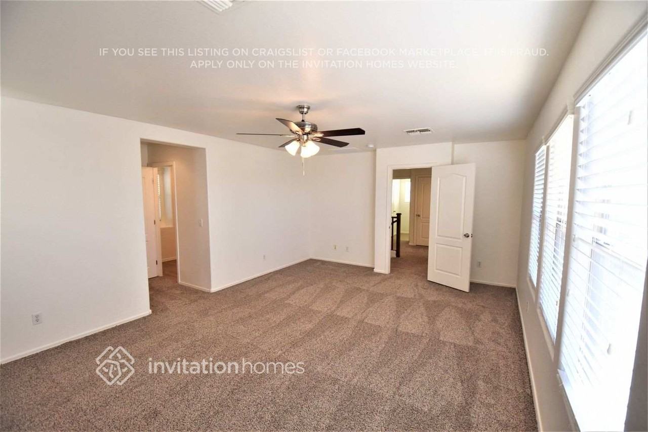 2620 S Southwind Dr - Photo 7 of 15