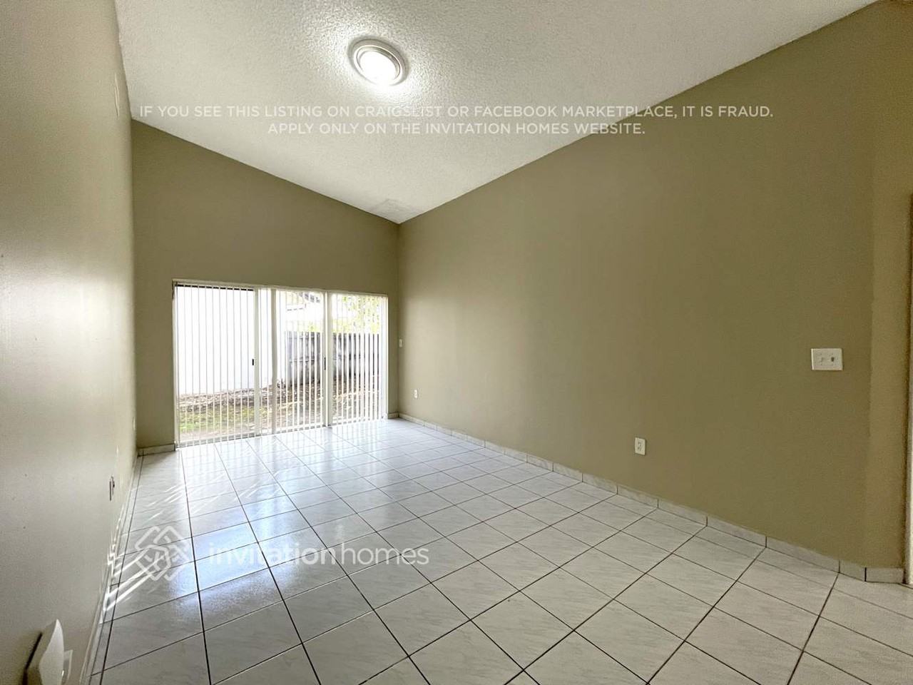 14272 Sw 52nd St - Photo 6 of 20
