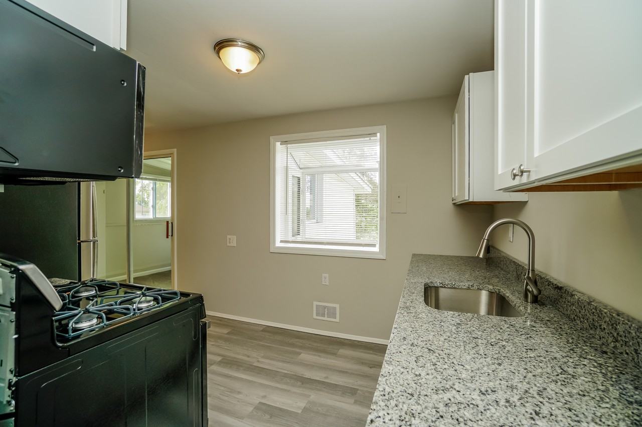 764 Five Pines Rd - Photo 7 of 16