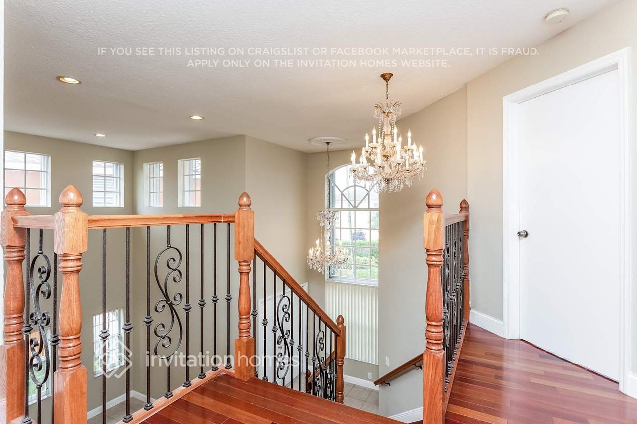 9229 Sw 157th Ct - Photo 4 of 17