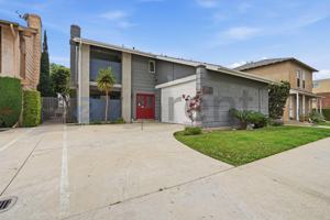 featured image of 743 Euclid Ave #3