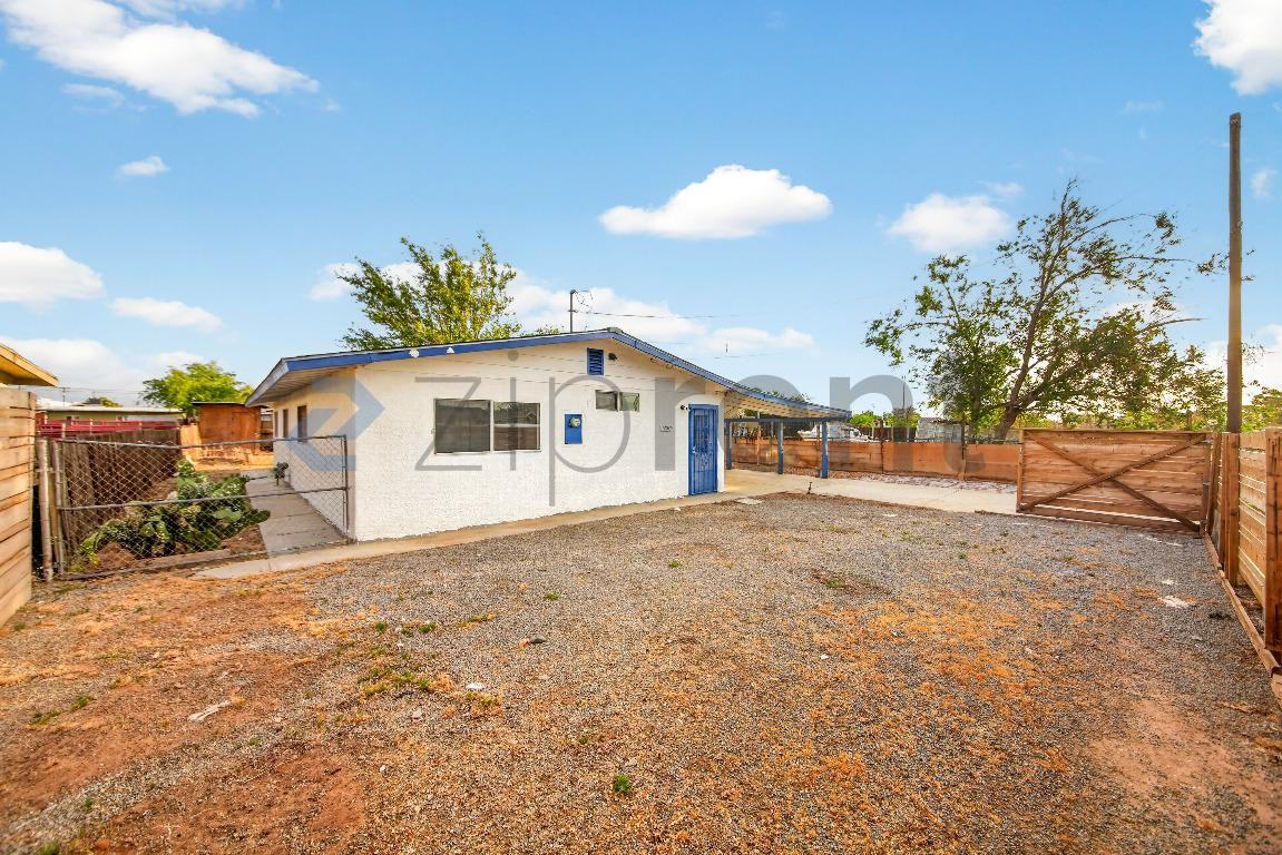 12077 Sand Ave - Photo 2 of 19