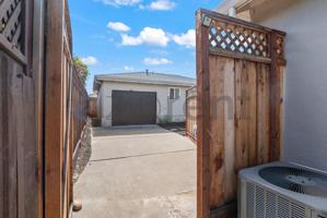 featured image of 1765 Landana Dr #B