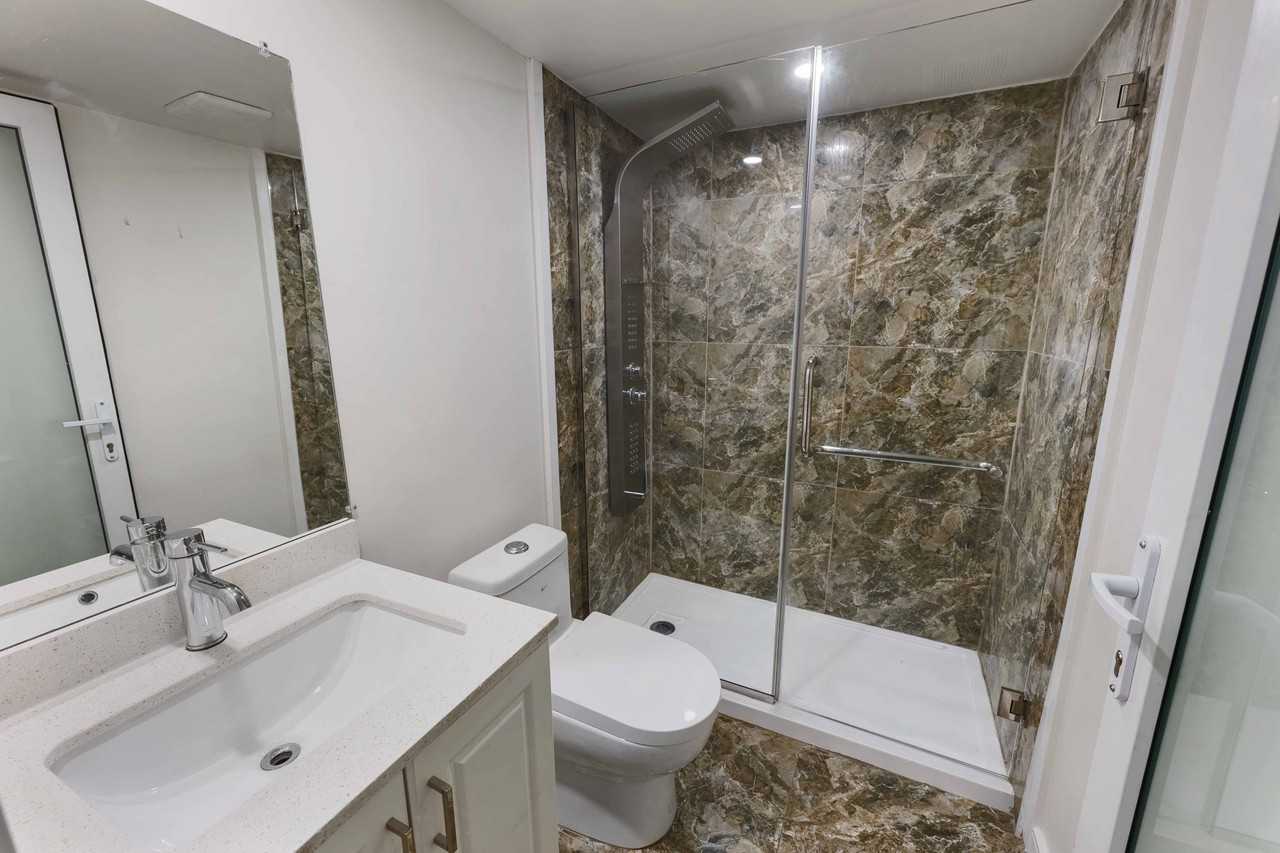 7800 Lundy's Lane - Photo 7 of 18