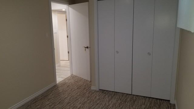 4020 108 St Nw - Photo 5 of 9