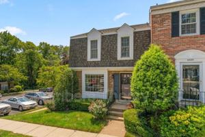 featured image of 6627 Mclean Ct