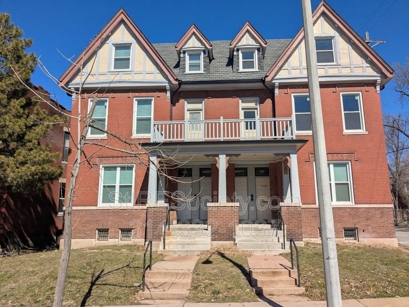 3501 Pestalozzi St - Photo 2 of 25