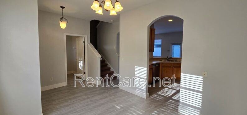 1626 J Lawson Blvd - Photo 7 of 24