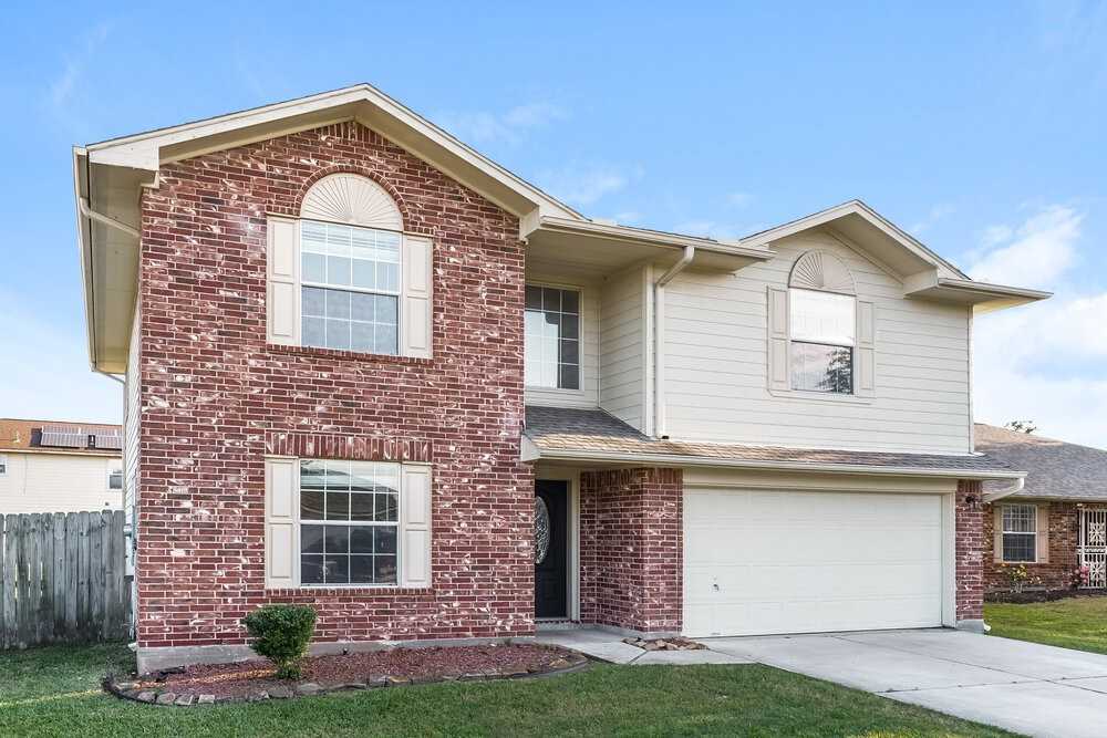 7931 Evergreen Terrace Ln - Photo 4 of 17