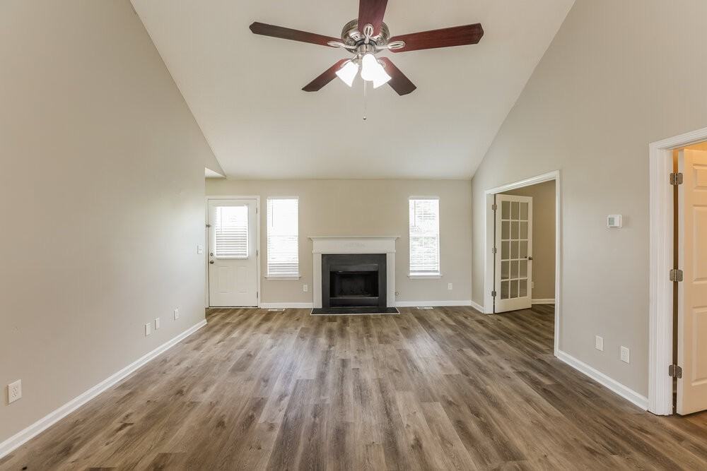 7388 Elm Ridge Ct - Photo 6 of 17