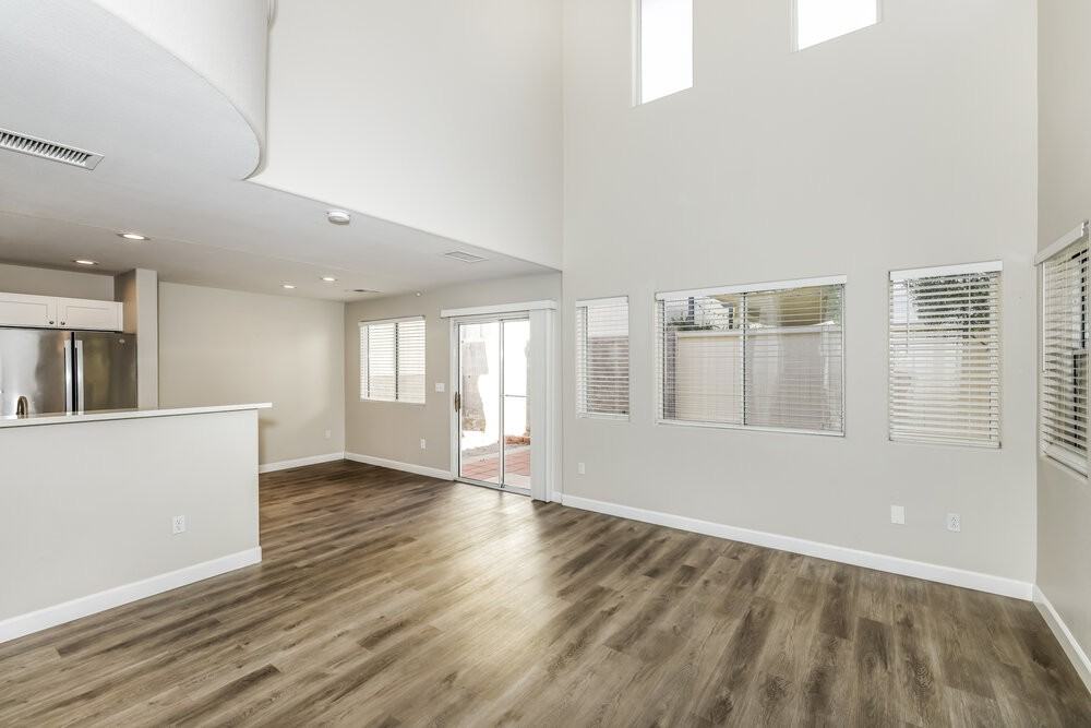 9289 Hainsworth Ave - Photo 7 of 17
