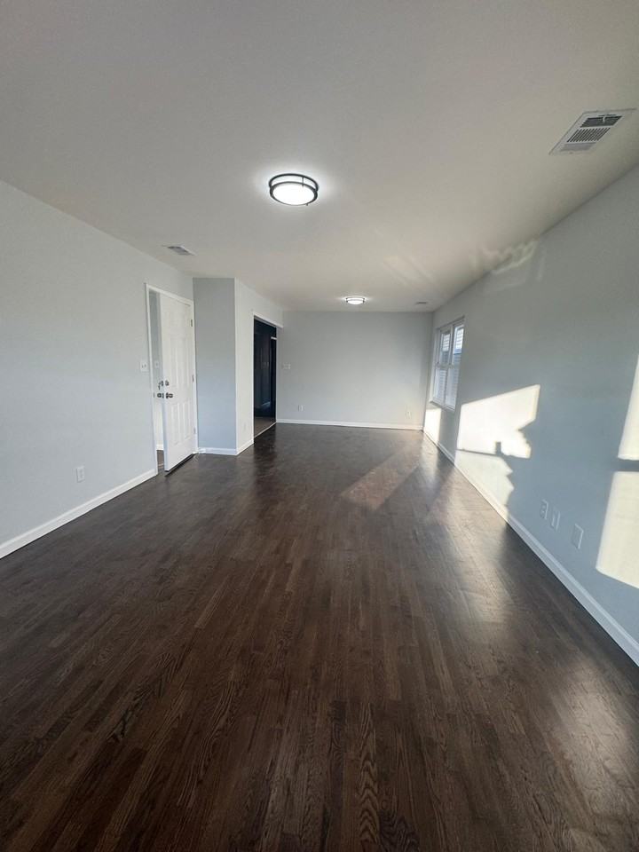 1057 Bond Street #1 - Photo 5 of 14