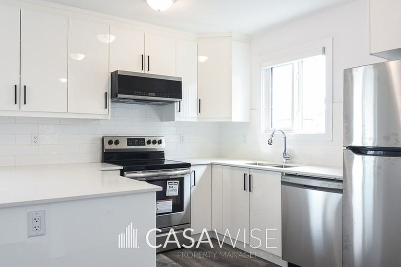 175 6508Gavenue Northwest - Photo 3 of 10