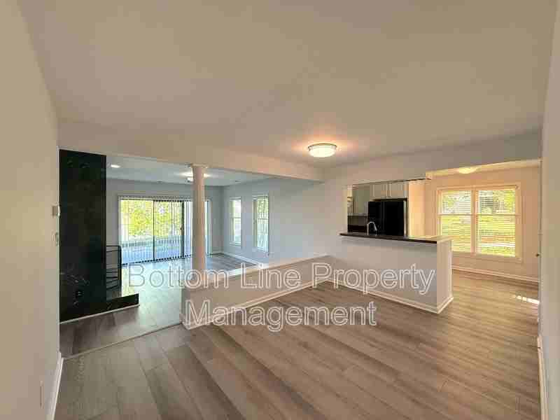 9031 J M Keynes Dr #47 - Photo 4 of 23