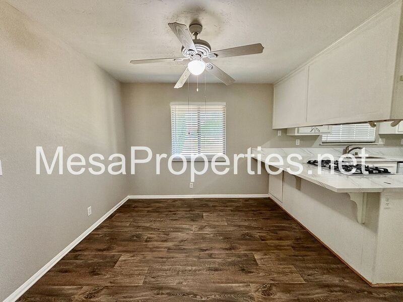 19158 Live Oak St - Photo 6 of 24