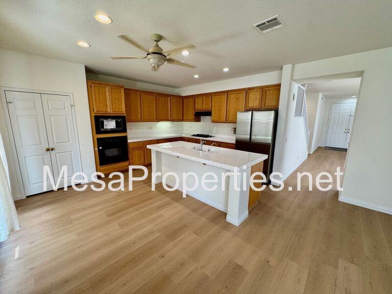 6695 Goldy St - Photo 6 of 29