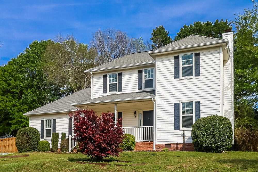 2032 Pine Needle Ct - Photo 4 of 17