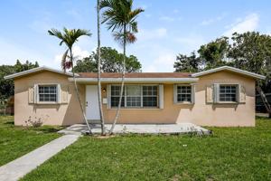 featured image of 2811 Nw 211th St