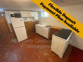 featured image of 168 N 4th St #1