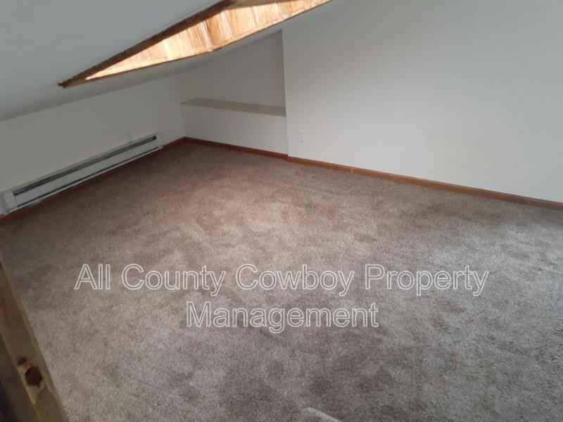 4631 Oriole Ln #3 - Photo 5 of 9