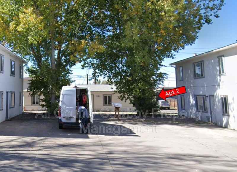 864 N 5th St #2 - Photo 7 of 8