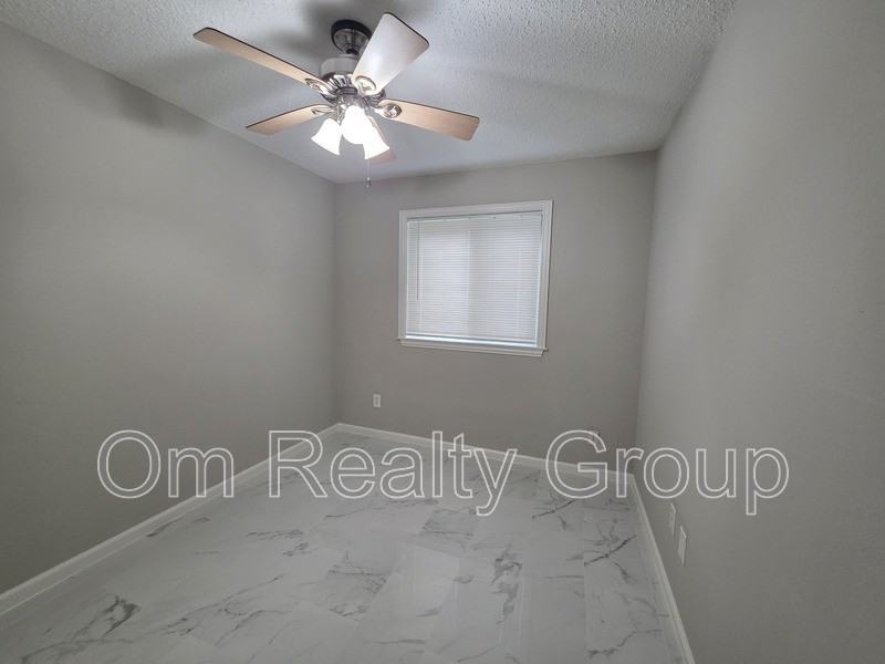 3127 E Heatherock Cir - Photo 7 of 20