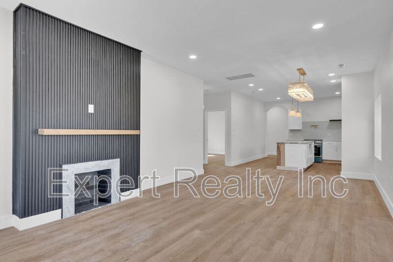 1720 34th Pl N - Photo 6 of 35