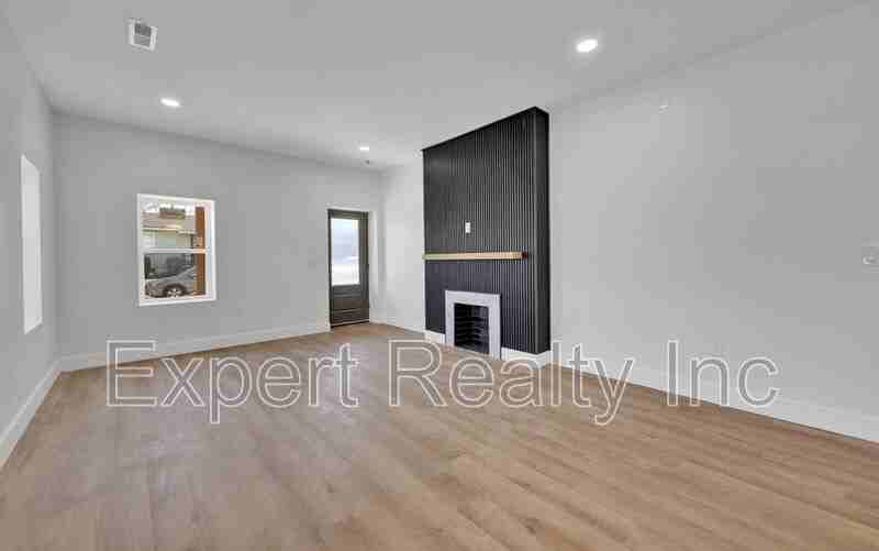 1720 34th Pl N - Photo 4 of 35