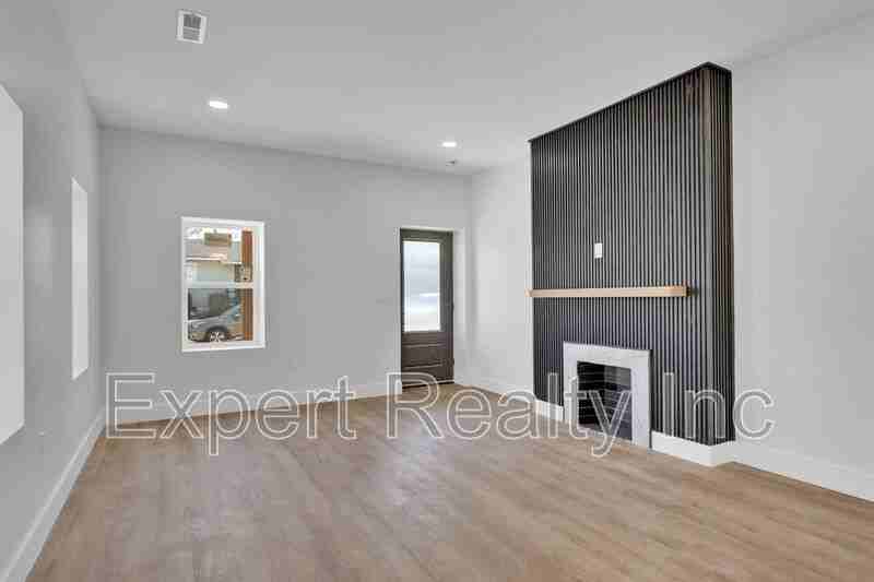 1720 34th Pl N - Photo 3 of 35