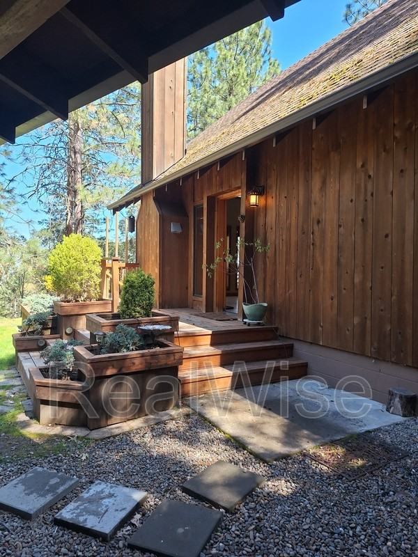 1711 Apache Dr - Photo 7 of 49