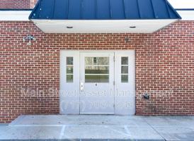 featured image of 100 S Front St #6