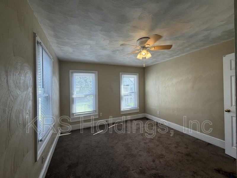 758 Fremont St - Photo 7 of 8