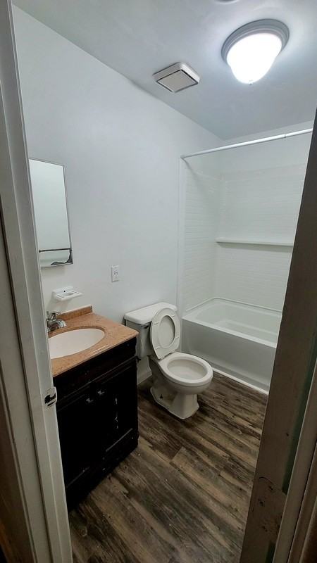 507 W Grace St #C - Photo 3 of 6