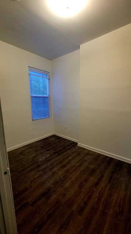 507 W Grace St #C - Photo 4 of 6