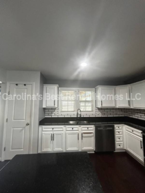 148 Mariscat Pl - Photo 6 of 32