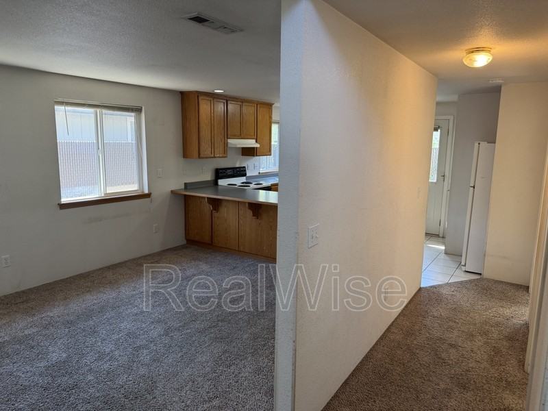 210 3rd St #B - Photo 6 of 13