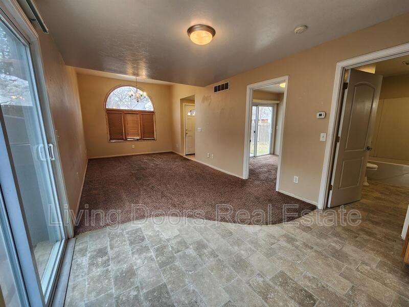 3829 W St - Photo 2 of 14