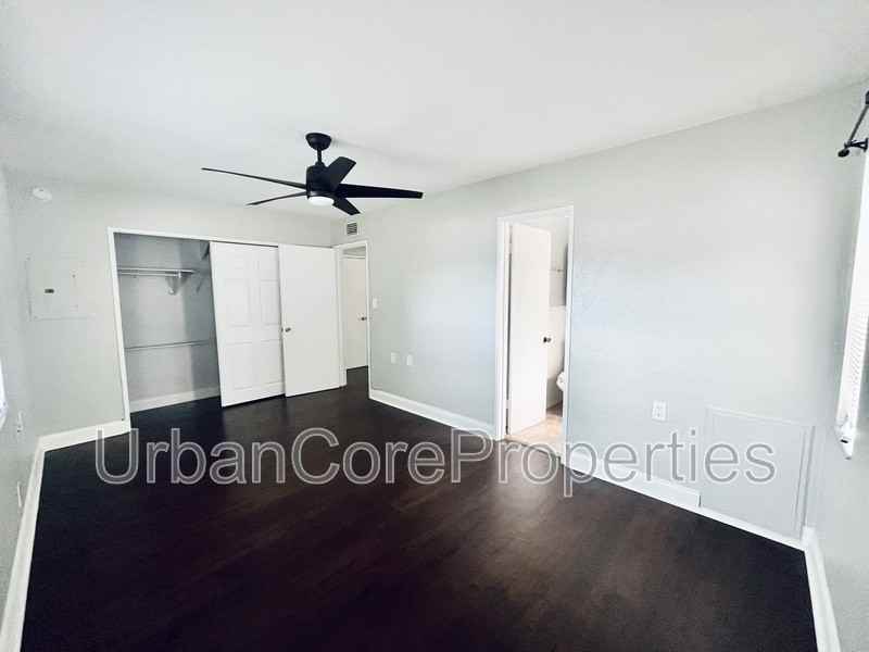 1527 5th St N #C1 - Photo 4 of 9