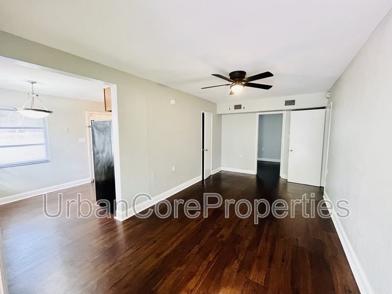 1527 5th St N #C1 - Photo 5 of 9