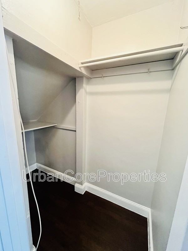 1527 5th St N #C1 - Photo 6 of 9