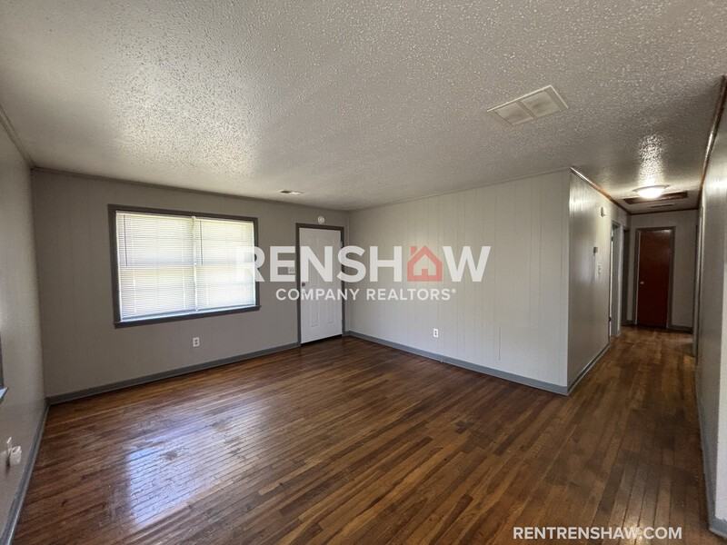 163 Navy Dr - Photo 2 of 15