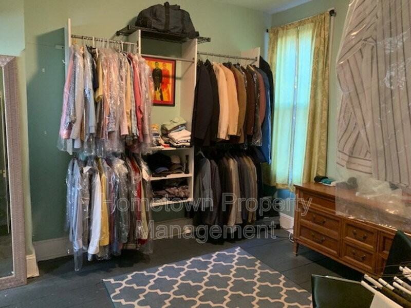 1202 Penn St - Photo 6 of 20