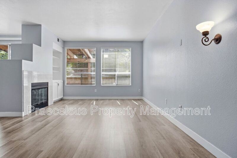 1389 Serena Cir #3 - Photo 3 of 20