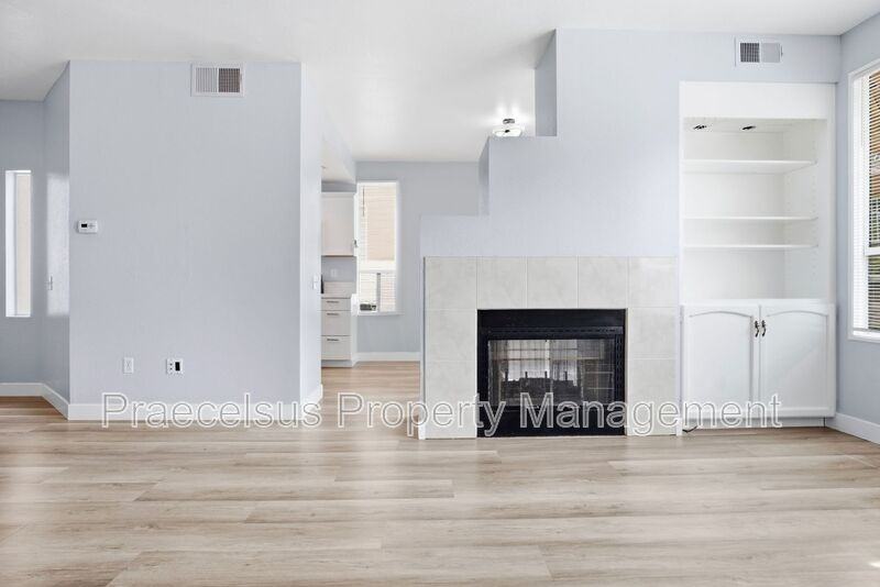 1389 Serena Cir #3 - Photo 5 of 20