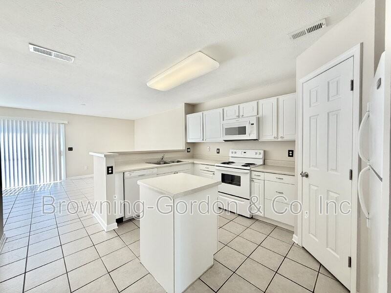 3063 Harpeth Springs Dr - Photo 4 of 19