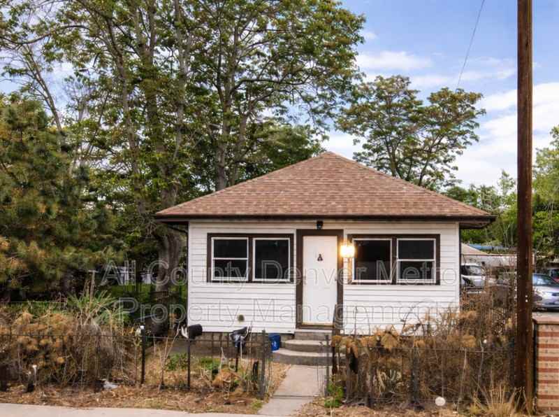 4941 Sherman St #B - Photo 2 of 15