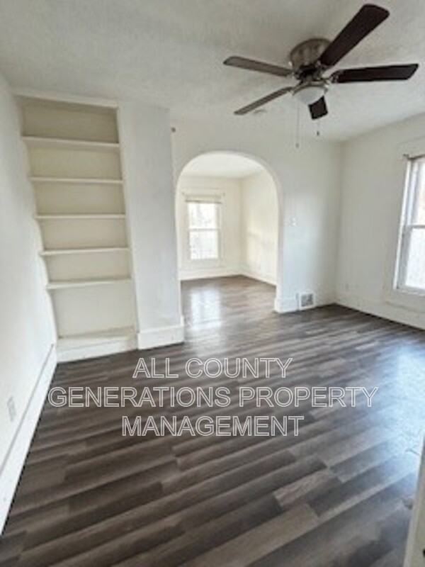 1714 E 30th St - Photo 3 of 5