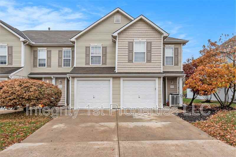 8880 N Helena Ave #8882 - Photo 2 of 17