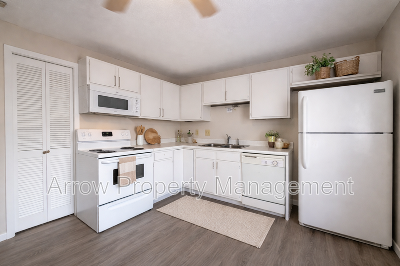 1027 A St #31 - Photo 3 of 7